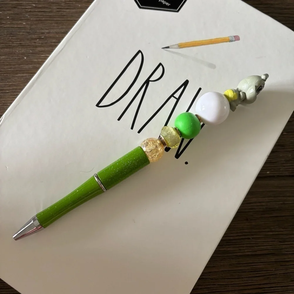 Disney Doorables: The Princess & the Frog: Ray handmade beaded pen